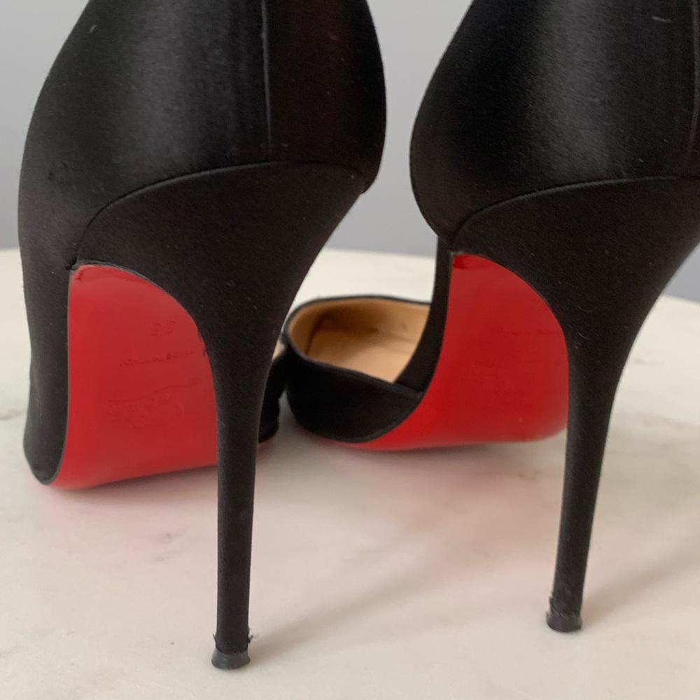 ❤️ SOLD ❤️Auth Christian Louboutin Iriza Pumps - Picture 4 of 9